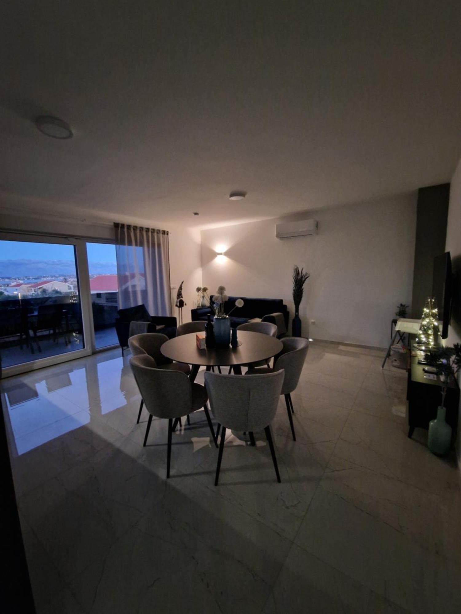Deluxe Apartment Mila 닌 외부 사진